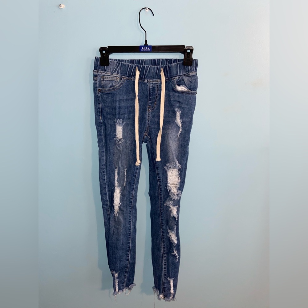 XS/Small ripped jeans